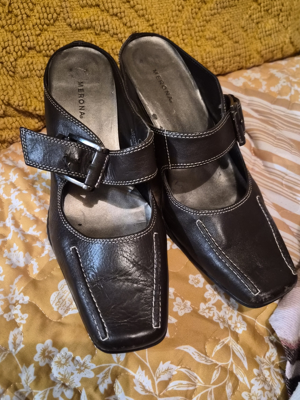 Genuine Leather Slingback Vintage Heels - Picture 3 of 3